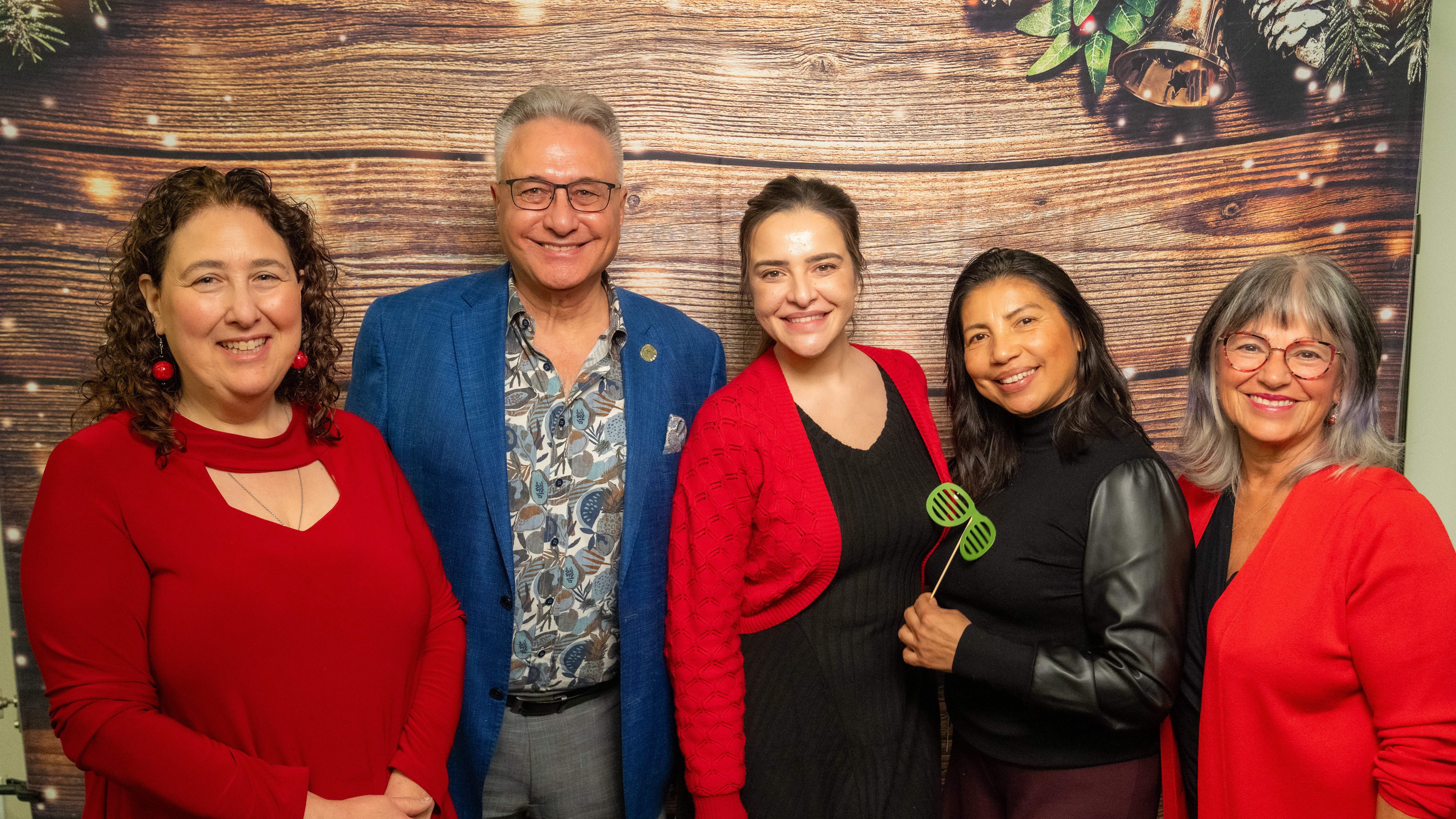 Holiday-party-2025-hero-5